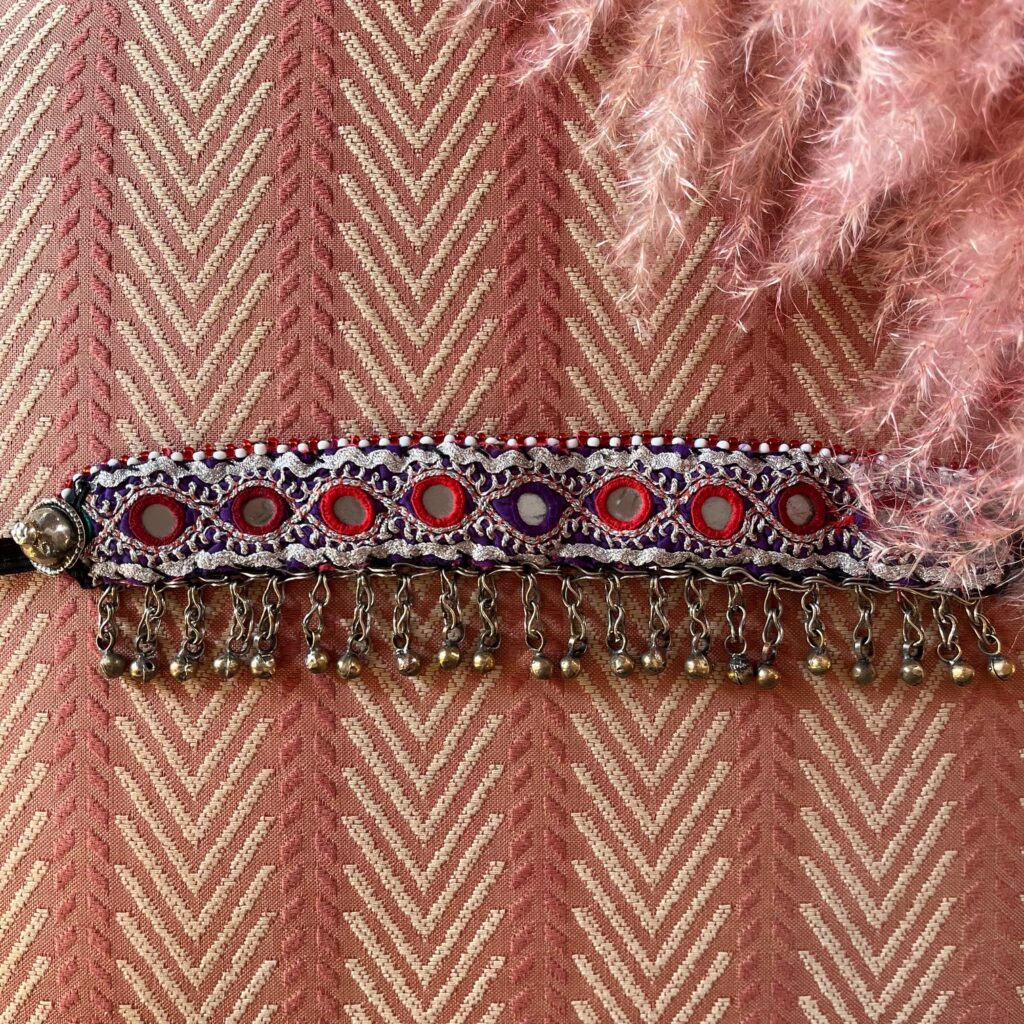 The purple silver choker 